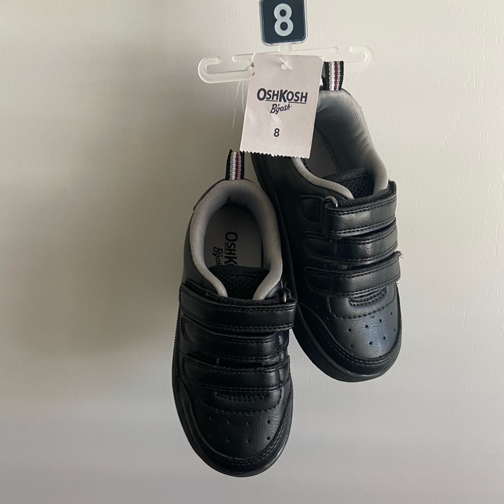 New Size 8 all black osh kosh shoes